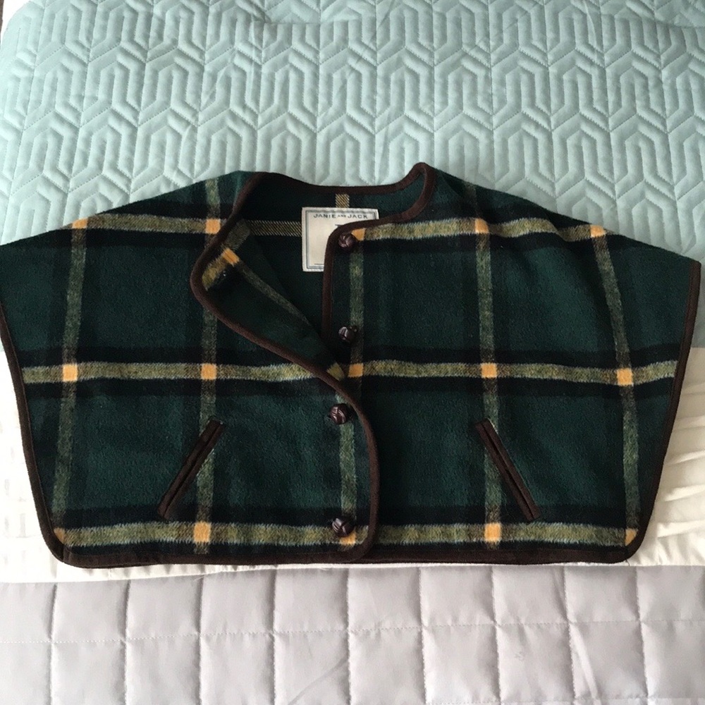 Janie and Jack Girl’s Cape w/armholes